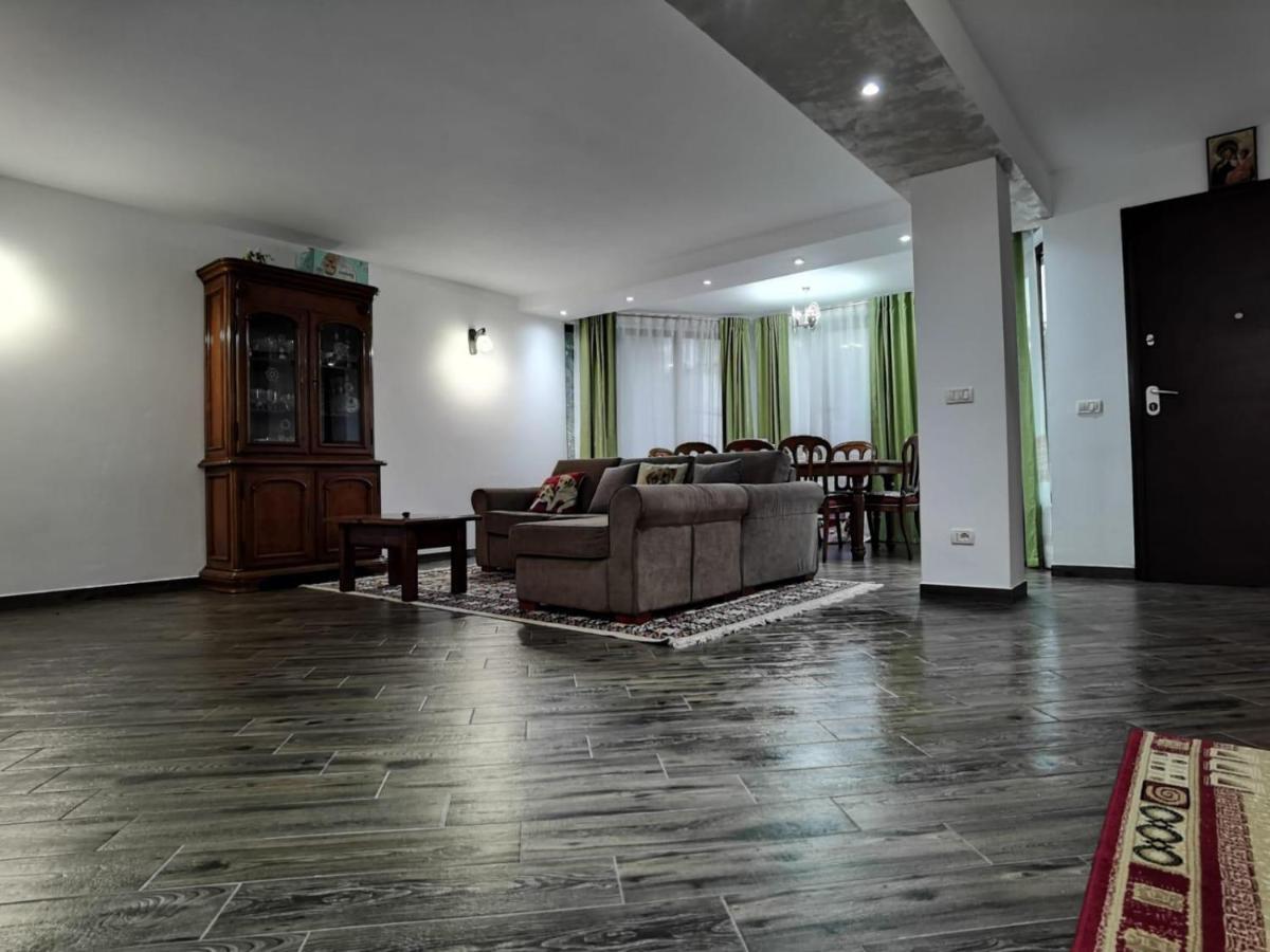 Vila Ella Villa Căpăţîneni-Ungureni Kültér fotó